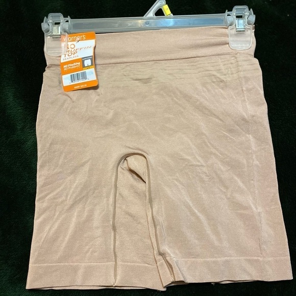No muffins silk Tan Women’s Short intimate Size Small New With Tag - Picture 5 of 6